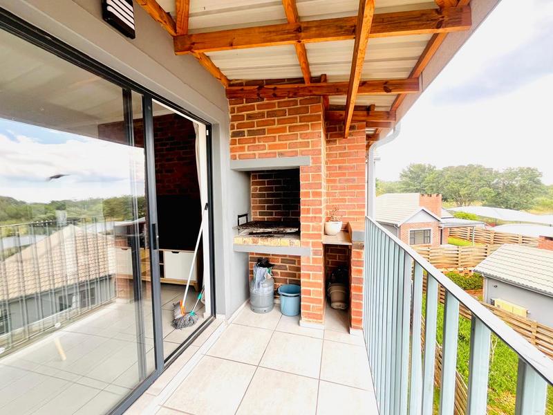 To Let 2 Bedroom Property for Rent in Little Falls Gauteng