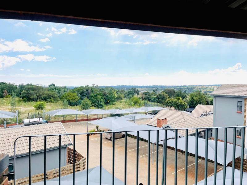 To Let 2 Bedroom Property for Rent in Little Falls Gauteng