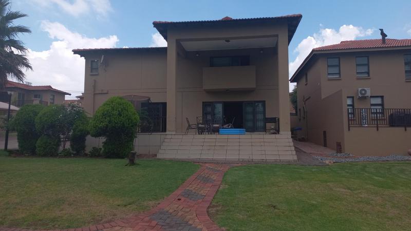 4 Bedroom Property for Sale in Three Rivers Gauteng