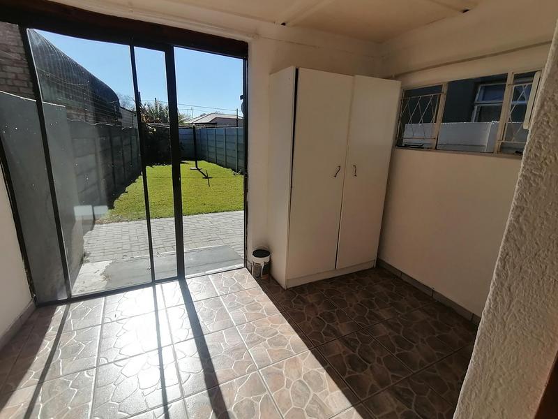 To Let 2 Bedroom Property for Rent in Brenthurst Gauteng