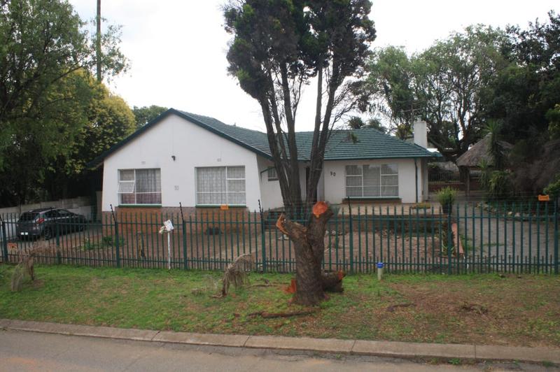 To Let 3 Bedroom Property for Rent in Birchleigh Gauteng
