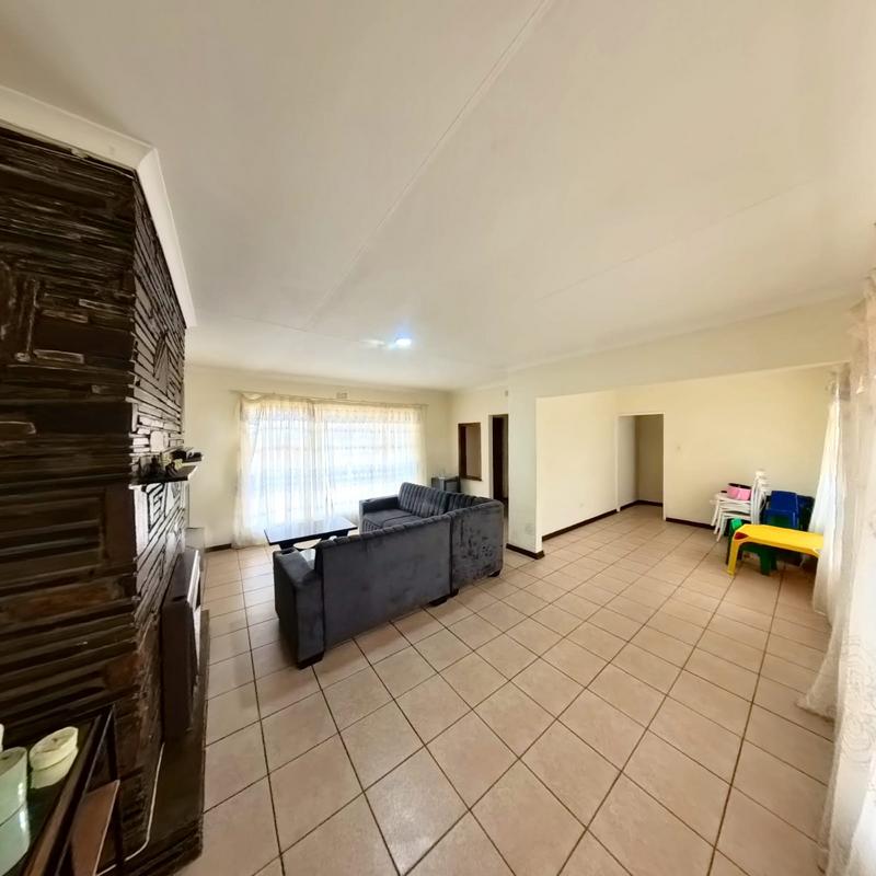 To Let 3 Bedroom Property for Rent in Birchleigh Gauteng