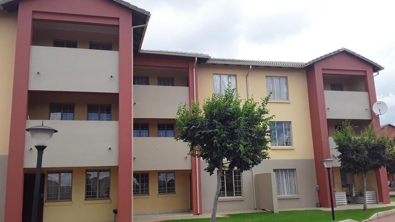 2 Bedroom Property for Sale in Stone Ridge Gauteng