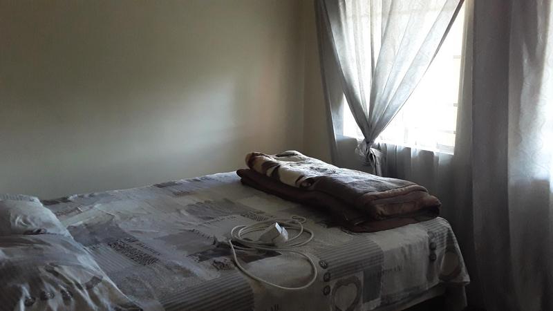 2 Bedroom Property for Sale in Stone Ridge Gauteng