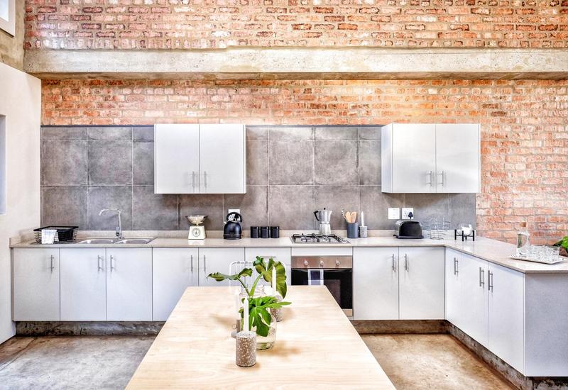 To Let 2 Bedroom Property for Rent in Braamfontein Gauteng