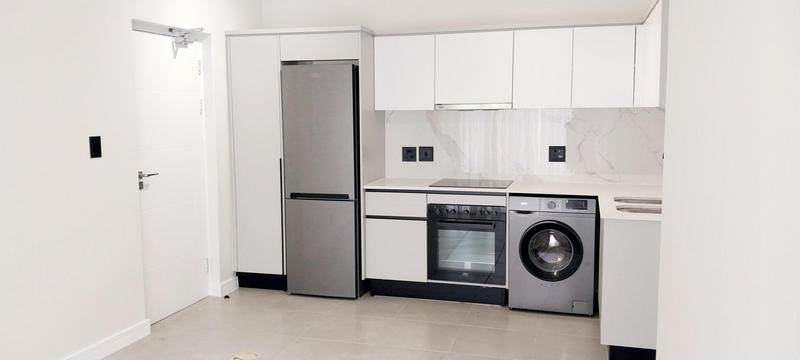 To Let 1 Bedroom Property for Rent in Waterfall Gauteng