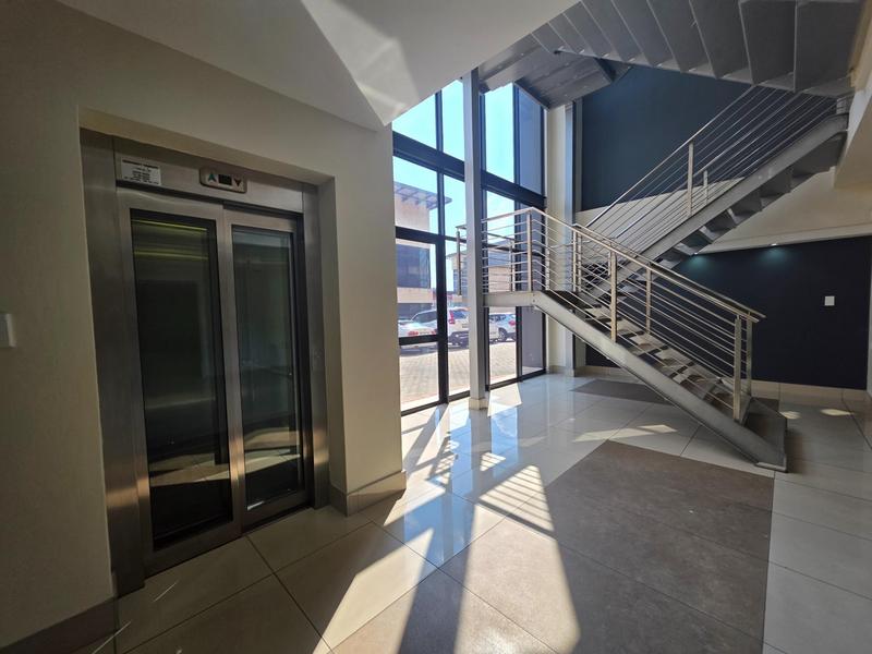 Commercial Property for Sale in Die Hoewes Gauteng