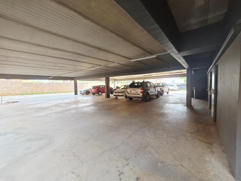 Commercial Property for Sale in Die Hoewes Gauteng