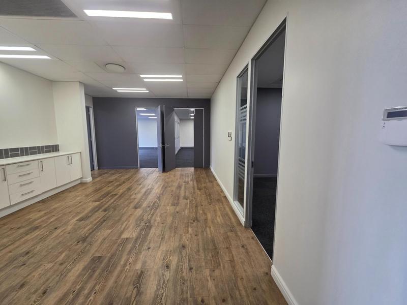 Commercial Property for Sale in Die Hoewes Gauteng