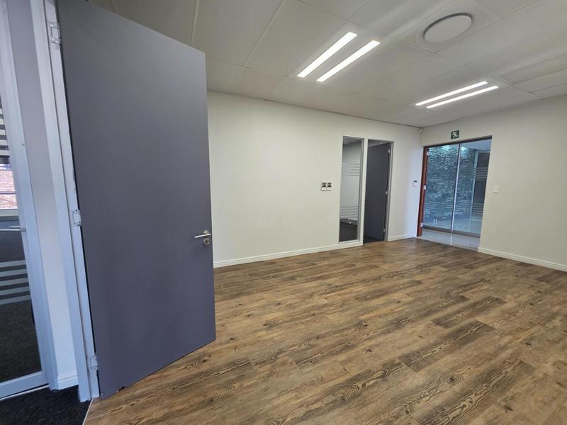 Commercial Property for Sale in Die Hoewes Gauteng