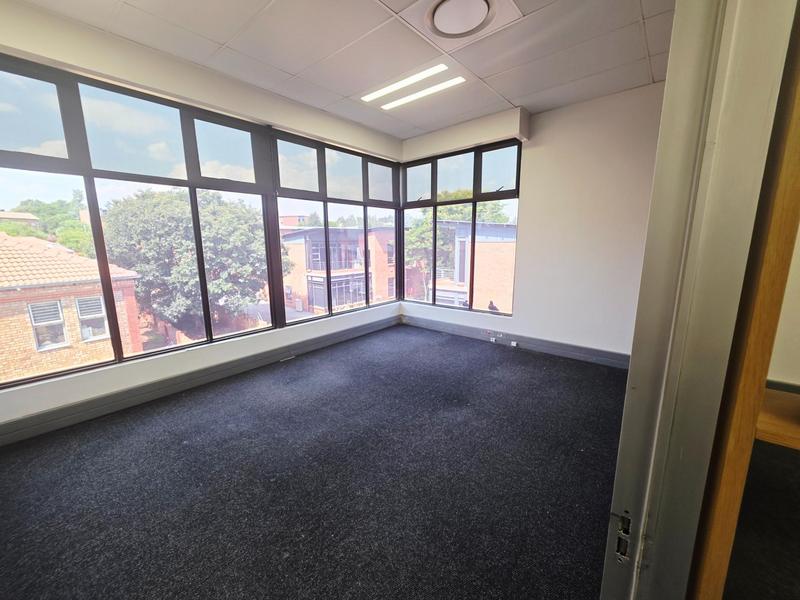 Commercial Property for Sale in Die Hoewes Gauteng
