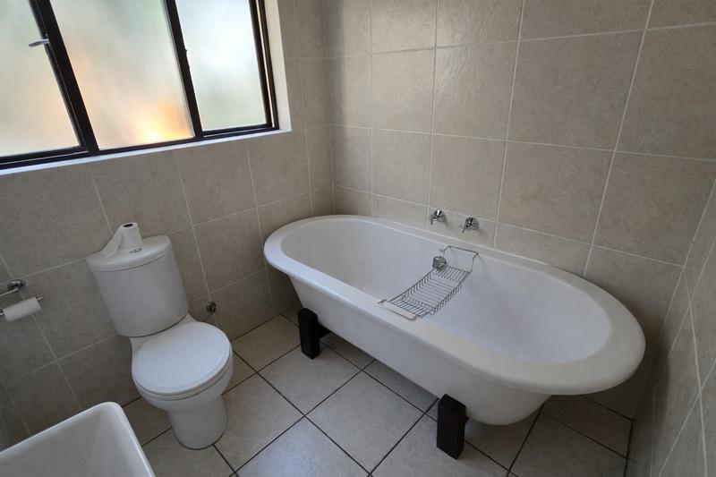 2 Bedroom Property for Sale in Sunninghill Gauteng