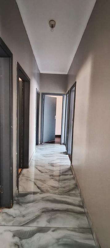 3 Bedroom Property for Sale in Pretoria Gardens Gauteng