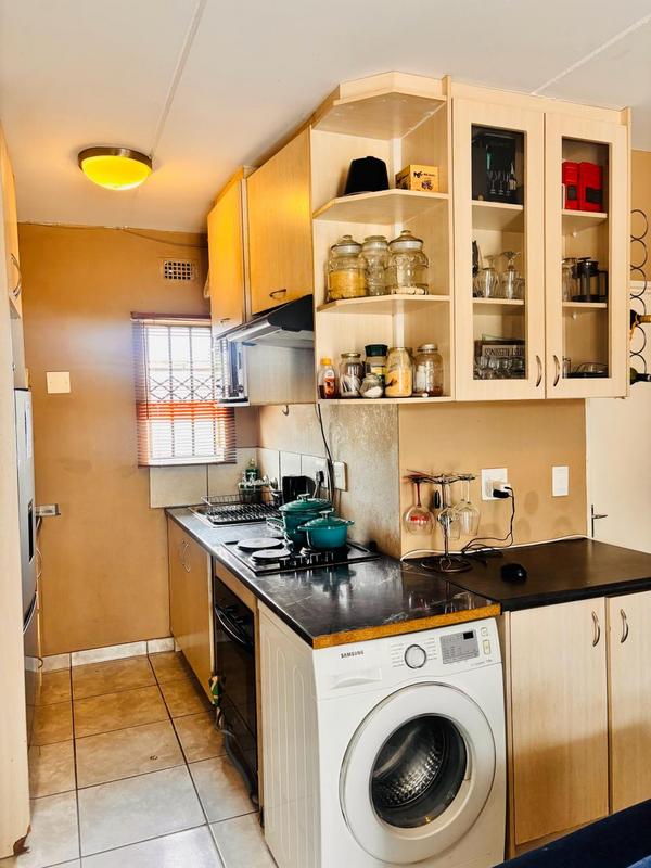 2 Bedroom Property for Sale in Fleurhof Gauteng