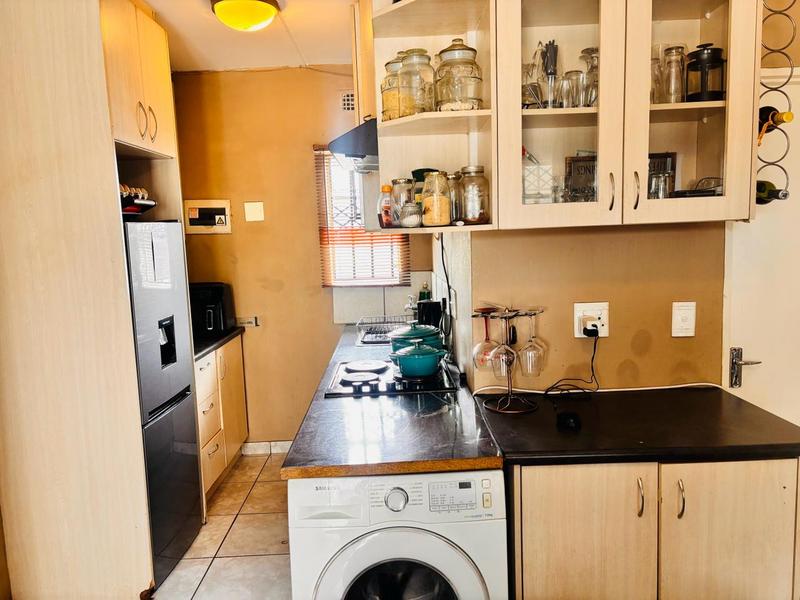 2 Bedroom Property for Sale in Fleurhof Gauteng