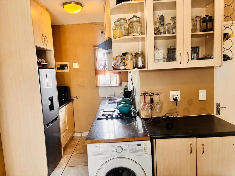 2 Bedroom Property for Sale in Fleurhof Gauteng