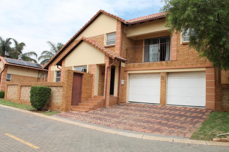 5 Bedroom Property for Sale in Eden Glen Gauteng