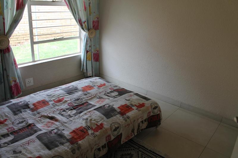 5 Bedroom Property for Sale in Eden Glen Gauteng