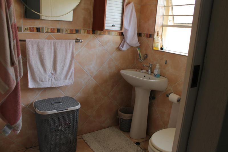 5 Bedroom Property for Sale in Eden Glen Gauteng