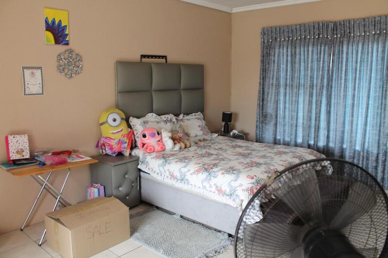 5 Bedroom Property for Sale in Eden Glen Gauteng