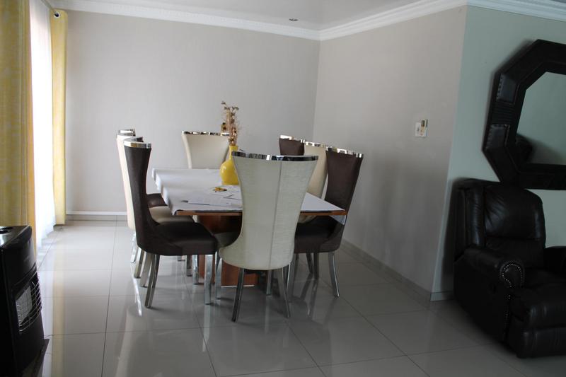 3 Bedroom Property for Sale in Edenvale Central Gauteng