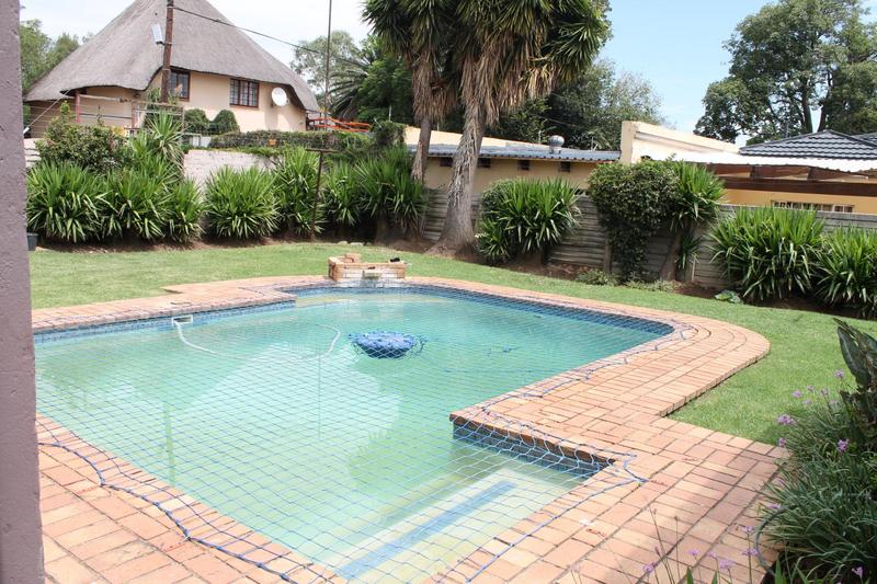 3 Bedroom Property for Sale in Edenvale Central Gauteng