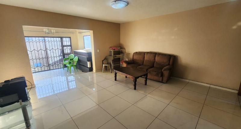 3 Bedroom Property for Sale in New Market Gauteng