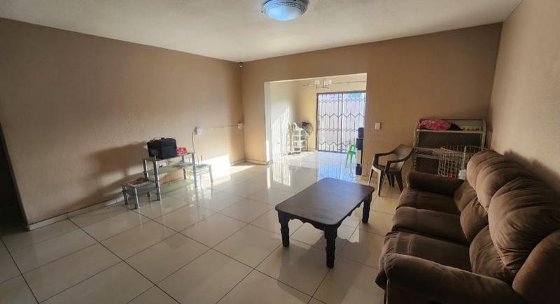 3 Bedroom Property for Sale in New Market Gauteng