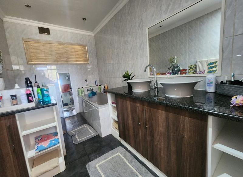 4 Bedroom Property for Sale in Lambton Gauteng