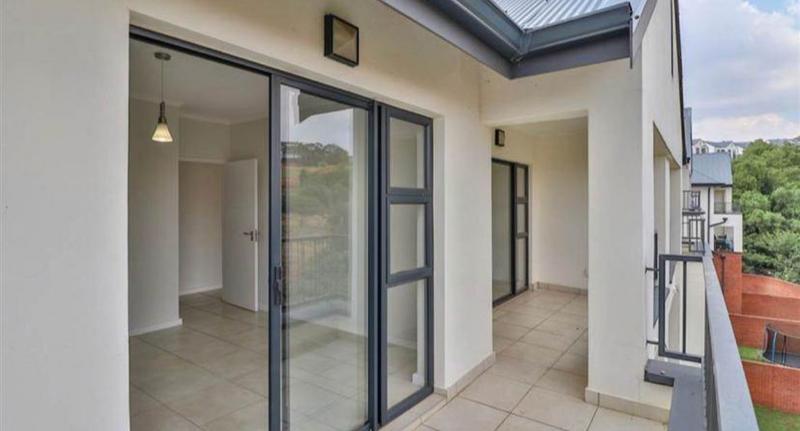 1 Bedroom Property for Sale in Oakdene Gauteng