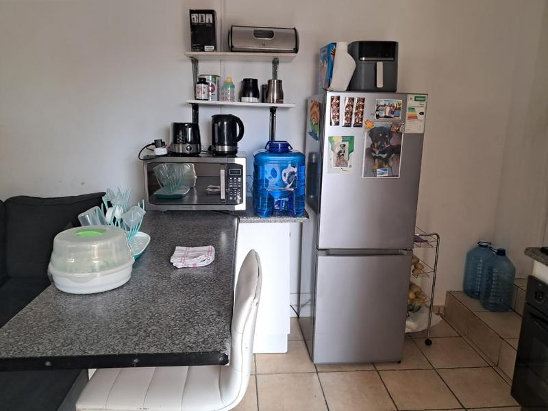 1 Bedroom Property for Sale in South Hills Gauteng