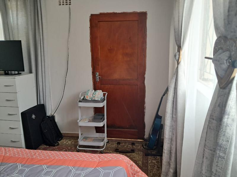 1 Bedroom Property for Sale in South Hills Gauteng