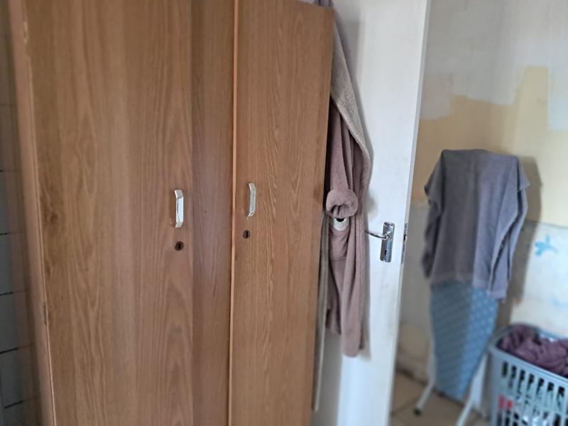 1 Bedroom Property for Sale in South Hills Gauteng