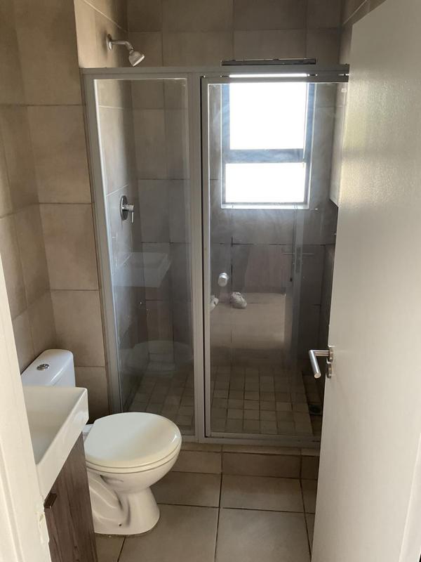 2 Bedroom Property for Sale in Broadacres Gauteng