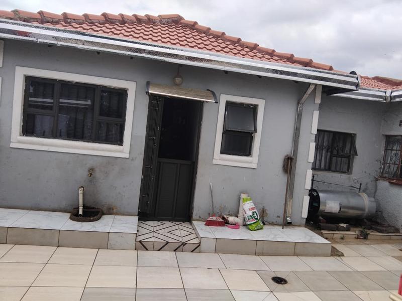 3 Bedroom Property for Sale in Moseleke Gauteng