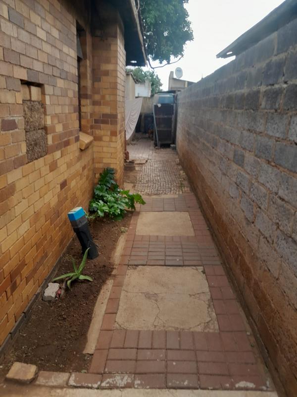 3 Bedroom Property for Sale in Jabavu Gauteng