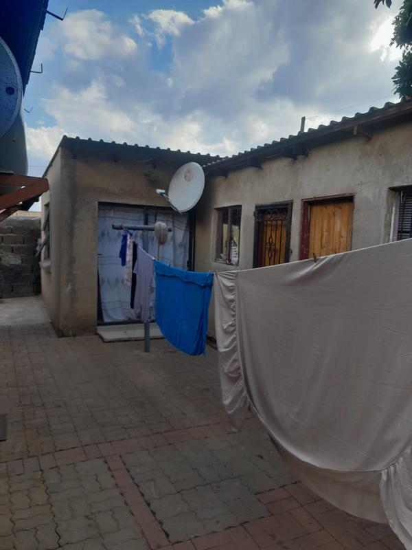 3 Bedroom Property for Sale in Jabavu Gauteng