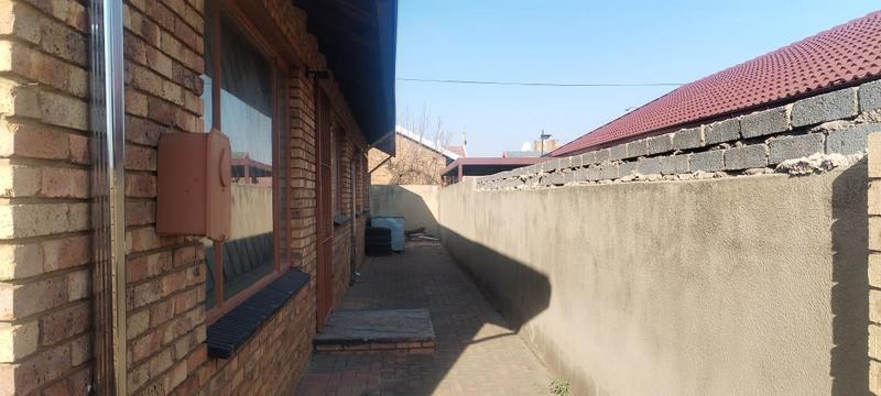 3 Bedroom Property for Sale in Kagiso Gauteng