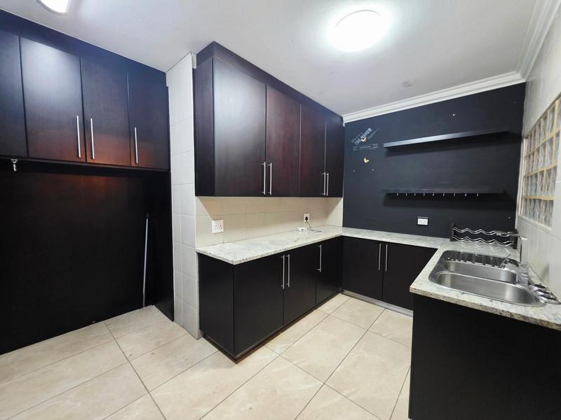 8 Bedroom Property for Sale in Glen Marais Gauteng