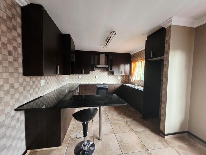 8 Bedroom Property for Sale in Glen Marais Gauteng