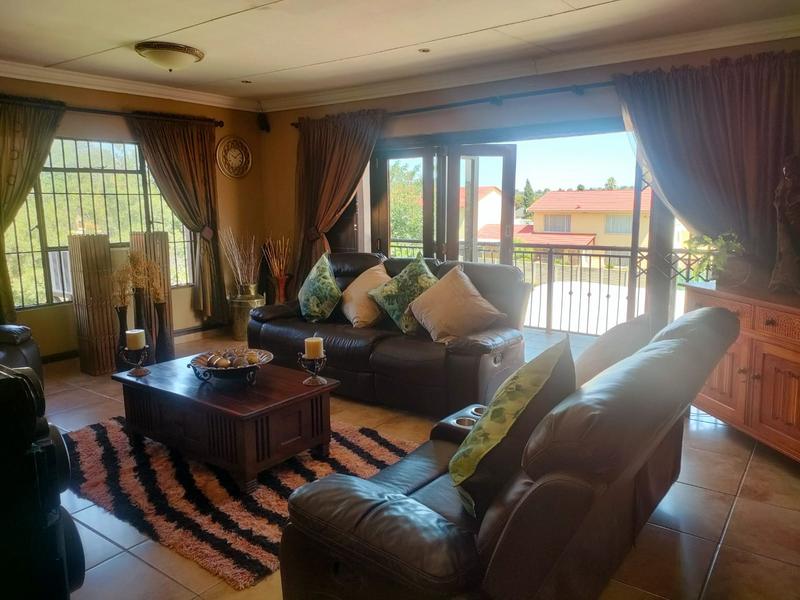 8 Bedroom Property for Sale in Glen Marais Gauteng