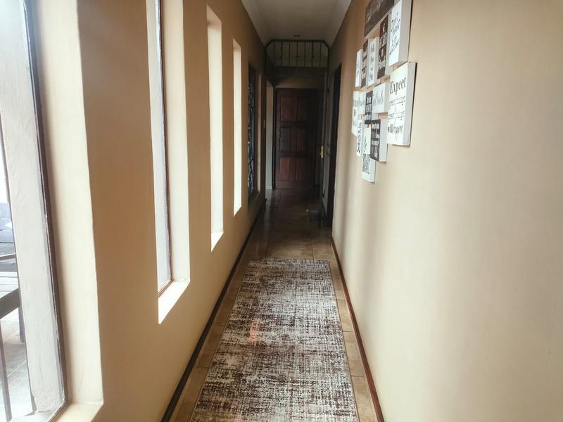 8 Bedroom Property for Sale in Glen Marais Gauteng