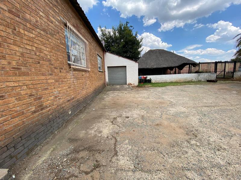 Commercial Property for Sale in Strubenvale Gauteng