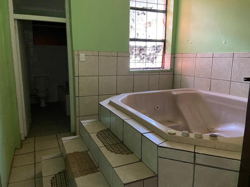 Commercial Property for Sale in Strubenvale Gauteng