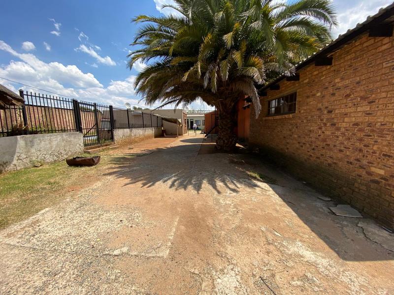Commercial Property for Sale in Strubenvale Gauteng