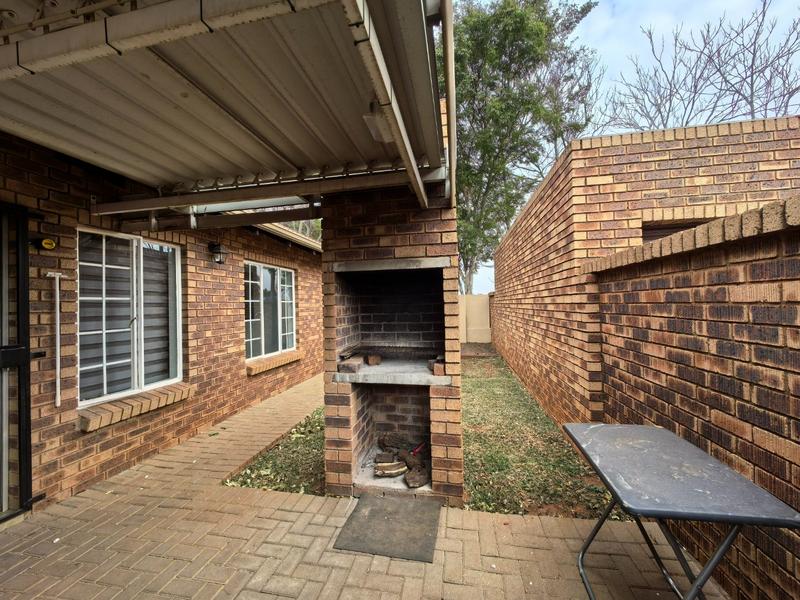 3 Bedroom Property for Sale in Magalieskruin Gauteng