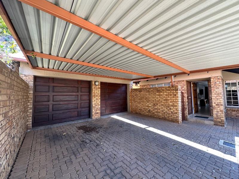 3 Bedroom Property for Sale in Sinoville Gauteng