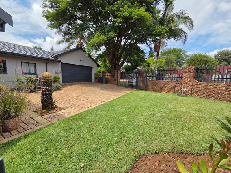 3 Bedroom Property for Sale in Sinoville Gauteng
