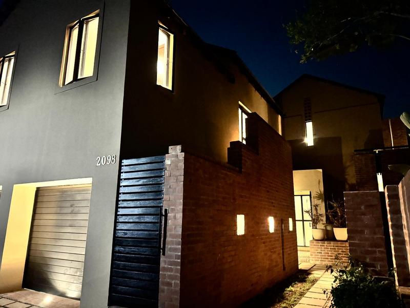 6 Bedroom Property for Sale in Dainfern Gauteng