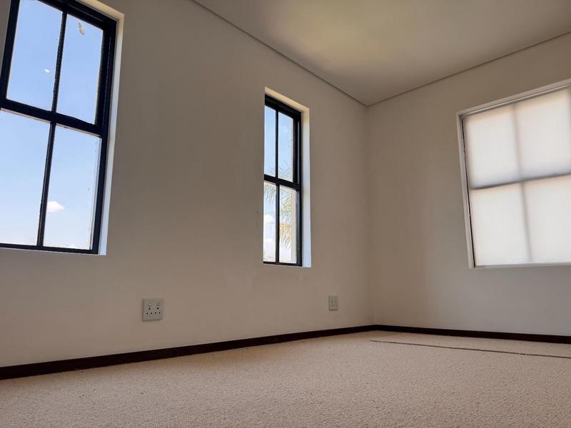 6 Bedroom Property for Sale in Dainfern Gauteng